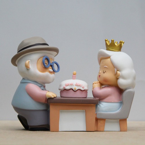 Gift For Couple| Romantic Cute Old Couple| Showpiece For Decor