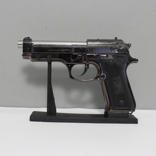 U.S.9 mm M9 Pietro Beretta Pistol Cigarette Lighter with Stand |   Pocket Lighter | Cigarette Stylish Pocket Lighter