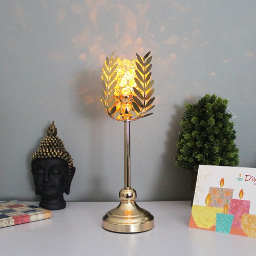 Candle Holder with Unique Design for Home Decoration