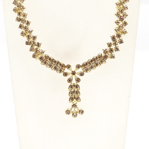Diamond Gold Plated Floral Design Necklace With Earrings
