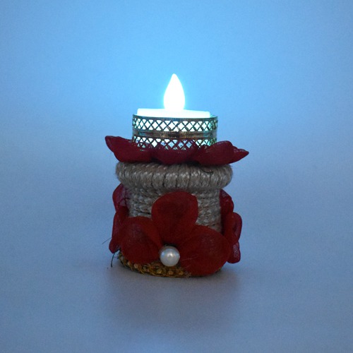 Small  Handcrafted Table Top Candle Stand With Red Flower  For Home Decoration