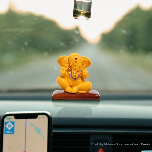 Crome Yellow Colour Decorative Ganesh Idol for Car Dashboard
