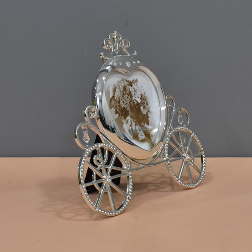 Silver Plated Cinderella Carriage Table Top  Photo Frame For Home And Office Decor