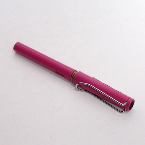 Lamy Safari Pink Fine Fountain Pen