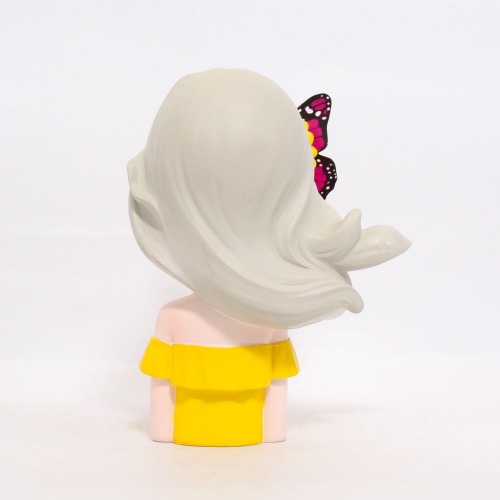 Lady With Flower And Butterfly Statue Showpiece | Modern Girl Resin Figurine Home Decoration Showpiece