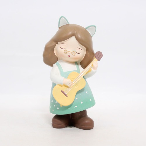 Little Girl Playing Violin Statue | Statue Figurines for Home Decor Outdoor Entrance Living Room Decoration