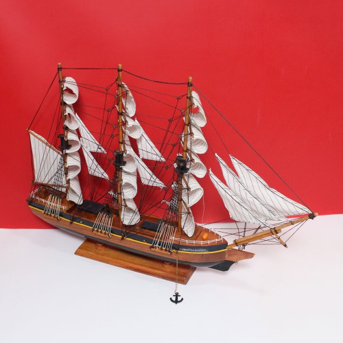 Fraghta Sigio XVII Home Decorative Wooden Sailing Ship Nautical Showpiece | Best Showpiece For Office and Home Decor