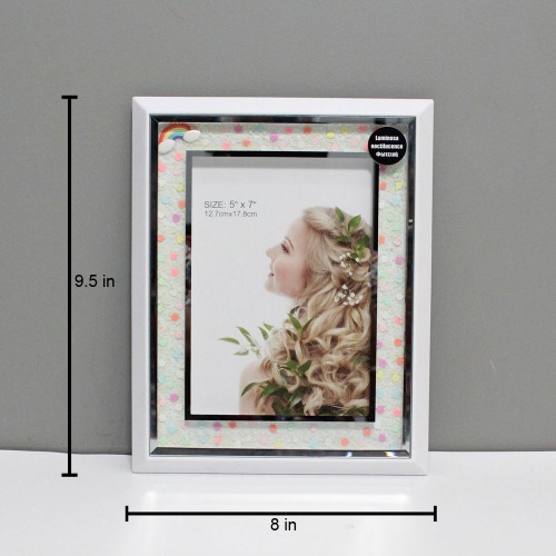 Sweet White Table Top Photo Frame For Home Decor